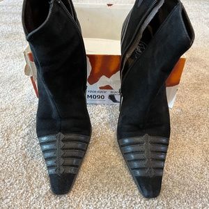 Donald J. Pliner black suede/leather ankle boots, size 9, used in original box